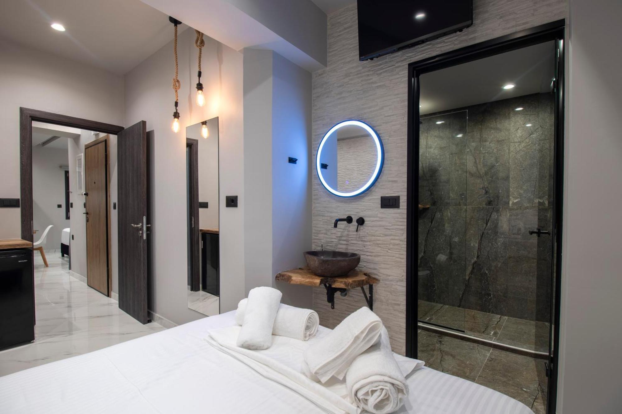 Urban Luxury Apt In Chania Centre Ngoại thất bức ảnh